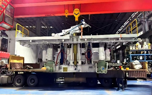 熱烈祝賀公司制造的寶鋼湛江中間罐車(chē)等設(shè)備順利發(fā)貨